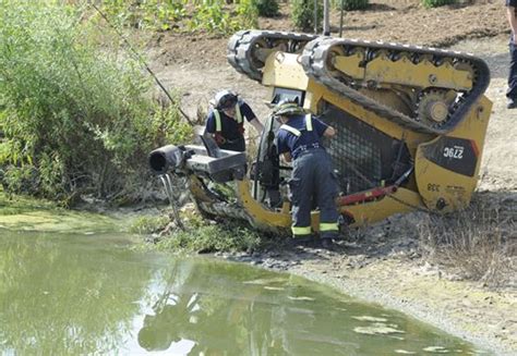 lavalle wi news skid steer accident at construction site|4.